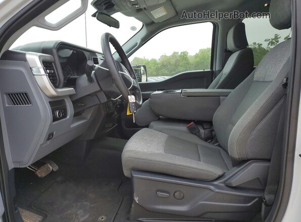 1FT7W2BNXSED73439 2025 FORD F250 Gray Սալոնի դիմացի տեսք