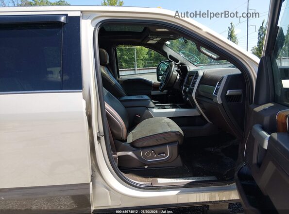 1FT7W2BT0HEF30483 2017 FORD F-250 Gold Vista interior delantera