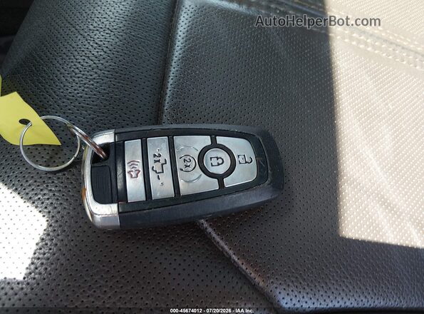 1FT7W2BT0HEF30483 2017 FORD F-250 Gold Vista del salpicadero
