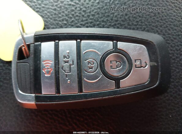 1FT7W2BT1KED37072 2019 FORD F-250 Red Առջևի վահանակի տեսք