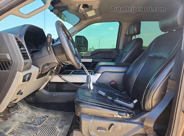 1FT7W2BT2LEE67928 2020 FORD F250 Tan Front interior view