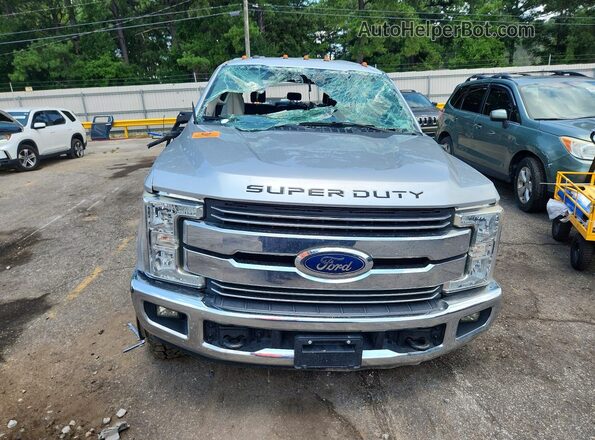 1FT7W2BT4JEB56854 2018 FORD F250 Silver Դիմացի տեսք