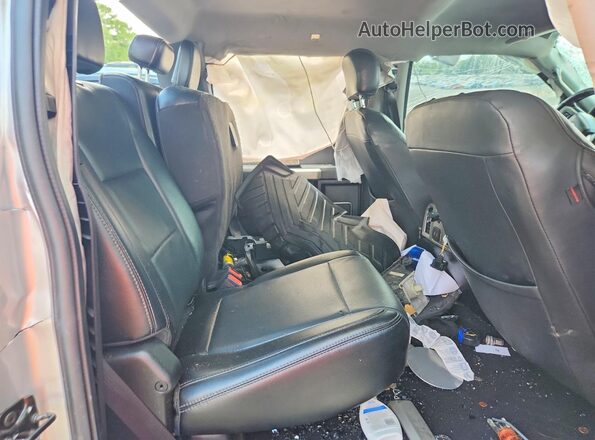 1FT7W2BT4JEB56854 2018 FORD F250 Silver Հետևի նստատեղերի տեսք