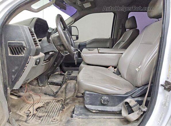 1FT7W2BT5KEF84076 2019 FORD F250 White Vista interior delantera