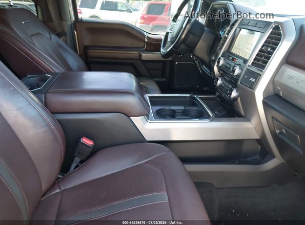 1FT7W2BT6HEB17290 2017 FORD F-250 Silver Front interior view