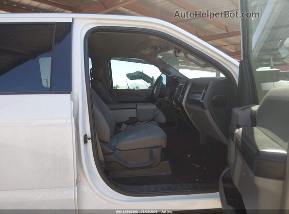 1FT7W2BT6JED02154 2018 FORD F-250 Белый Вид салона спереди