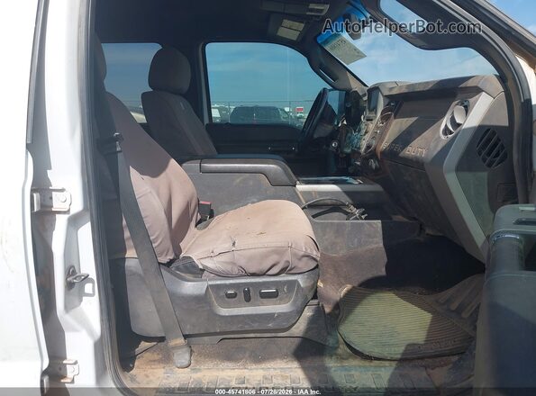 1FT7W2BT8GEB75741 2016 FORD F-250 Белый Вид салона спереди