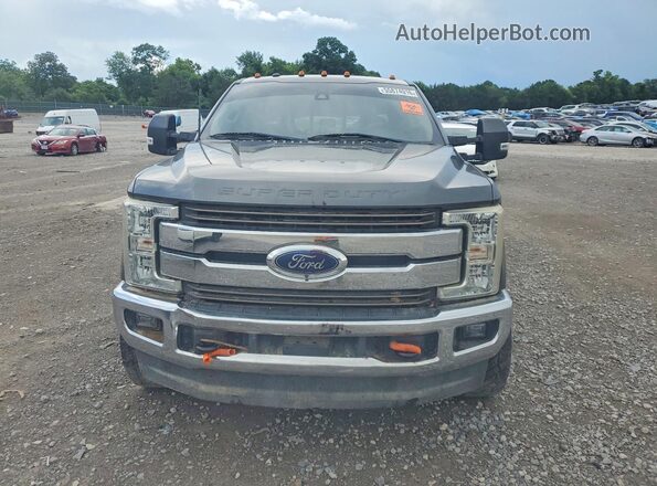 1FT7W2BT8HEC60192 2017 FORD F250 Gray Вид спереду