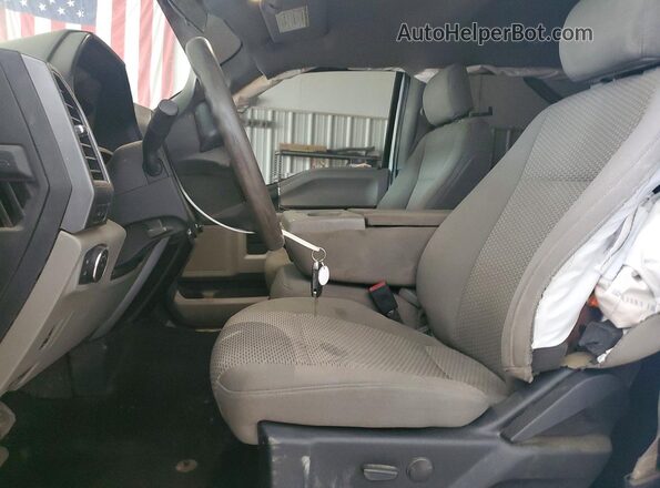 1FT7W2BT8KED48022 2019 FORD F250 White Front interior view