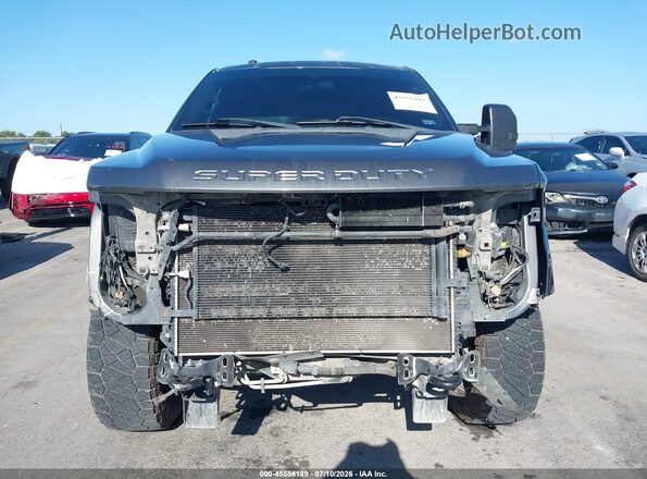 1FT7W2BTXHEF45962 2017 FORD F-250 Gray Widok wnętrza z tyłu