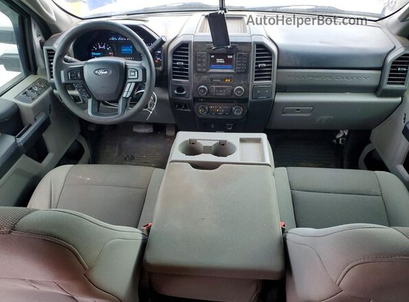 1FT7X2A60JEC68477 2018 FORD F250 White Dashboard view
