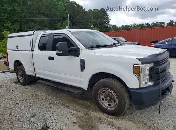 1FT7X2A60JEC68477 2018 FORD F250 White Front right