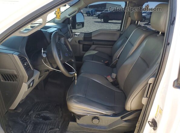 1FT7X2A64KED36197 2019 FORD F250 White Widok wnętrza z przodu
