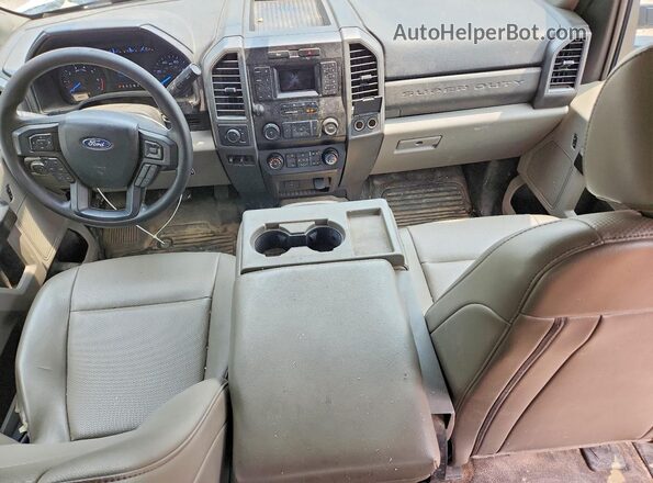 1FT7X2A67MED75739 2021 FORD F250 White Widok deski rozdzielczej