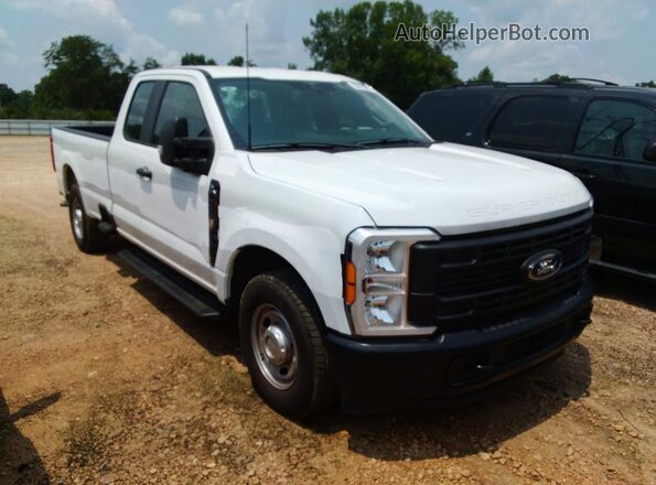 1FT7X2AA5PEE17060 2023 FORD F250 White Przód prawy