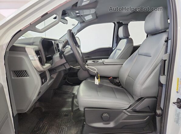 1FT7X2AA5PEE17060 2023 FORD F250 White 