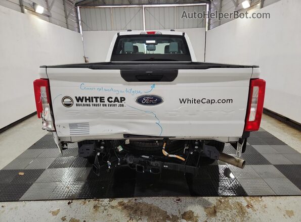1FT7X2AA5PEE17060 2023 FORD F250 White 