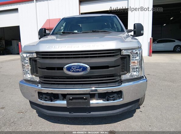 1FT7X2B60JEC83950 2018 FORD F-250 Серебряный Вид щитка приборов