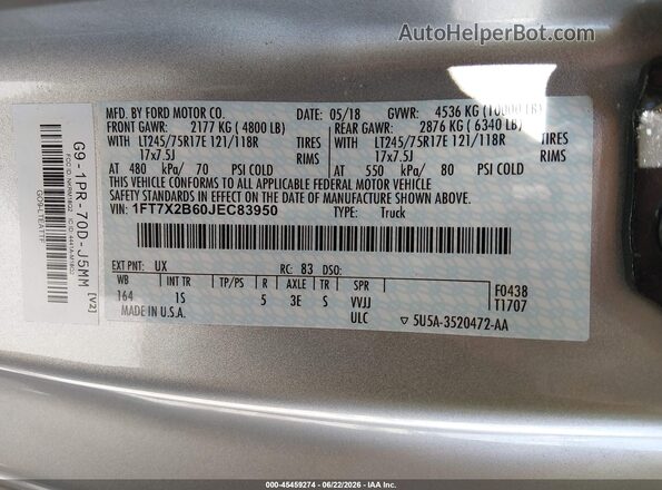 1FT7X2B60JEC83950 2018 FORD F-250 Серебряный Вид подкапотного пространства