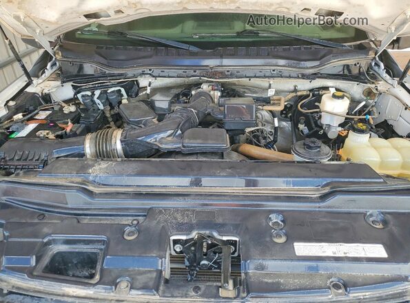 1FT7X2B60NEC14682 2022 FORD F250 Silver Rear interior view
