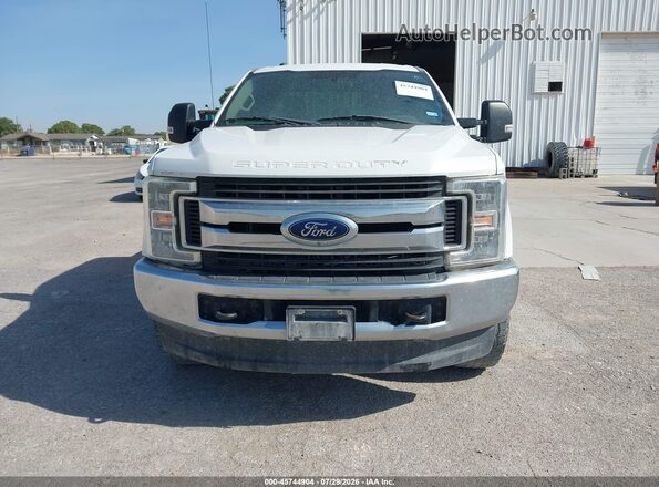 1FT7X2B61KEC22026 2019 FORD F-250 Белый Вид щитка приборов