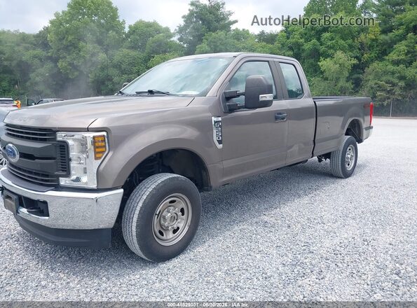 1FT7X2B61KEF41250 2019 FORD F-250 Gold Передня ліва чверть