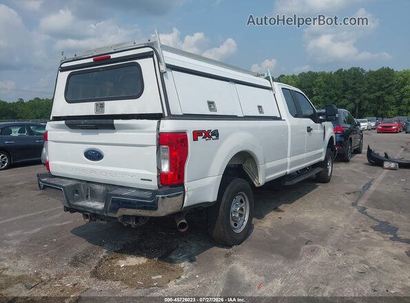 1FT7X2B62HEC05633 2017 FORD F-250 Белый Задняя правая четверть