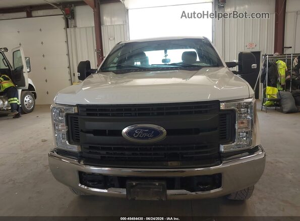 1FT7X2B63JEC69976 2018 FORD F-250 White Вид задньої частини салону