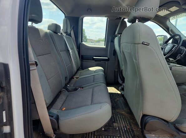 1FT7X2B64HEC89325 2017 FORD F250 Белый Вид задних сидений