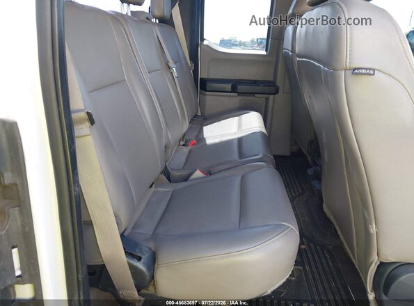 1FT7X2B65HEE75066 2017 FORD F-250 White Widok naklejki z numerem VIN
