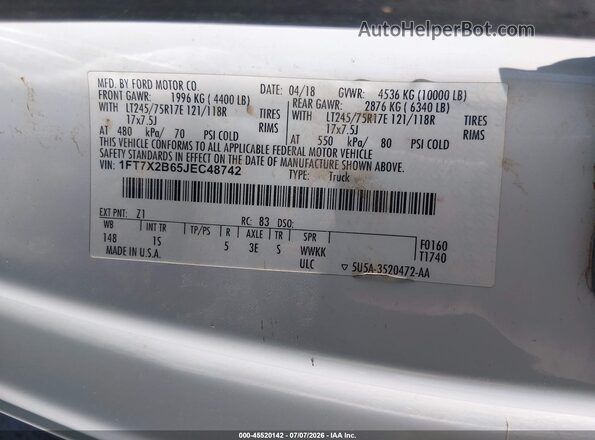 1FT7X2B65JEC48742 2018 FORD F-250 White Widok komory silnika