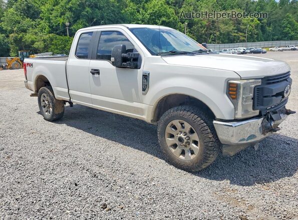 1FT7X2B65JEC74712 2018 FORD F250 White Przód prawy