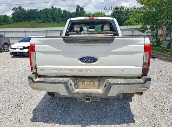 1FT7X2B65JEC74712 2018 FORD F250 White Widok z tyłu