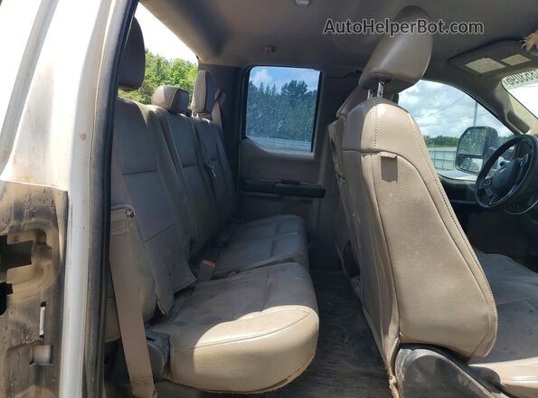 1FT7X2B65JEC74712 2018 FORD F250 White Widok tylnych siedzeń