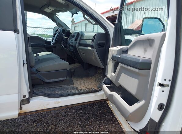 1FT7X2B65KEE75415 2019 FORD F-250 White Vista interior delantera