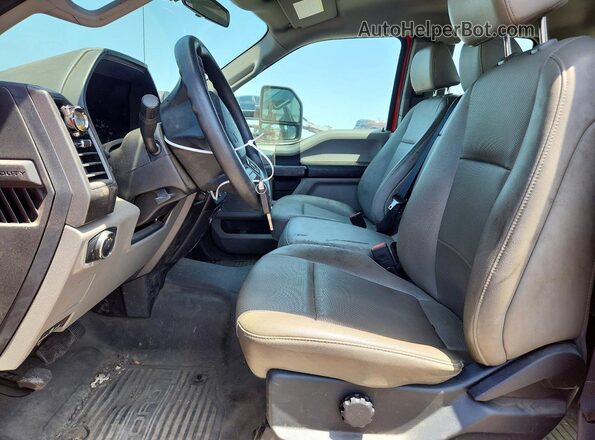 1FT7X2B66MEC28861 2021 FORD F250 Red Front interior view
