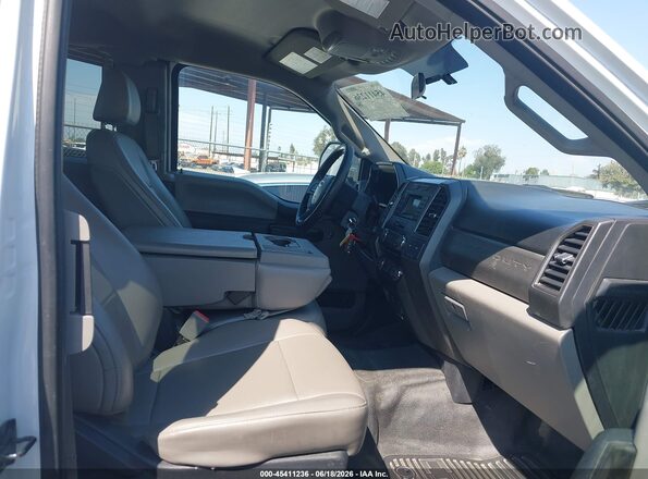 1FT7X2B67JEC84139 2018 FORD F-250 White Vista interior delantera
