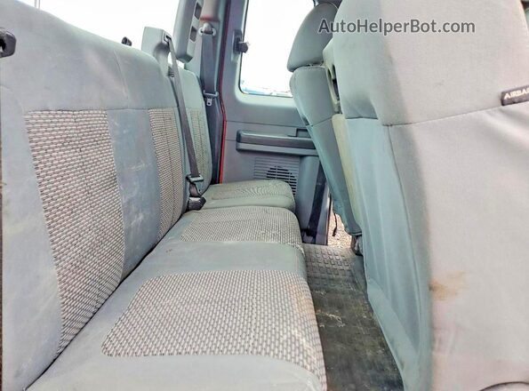 1FT7X2B68GEB30158 2016 FORD F250 Красный Вид задних сидений