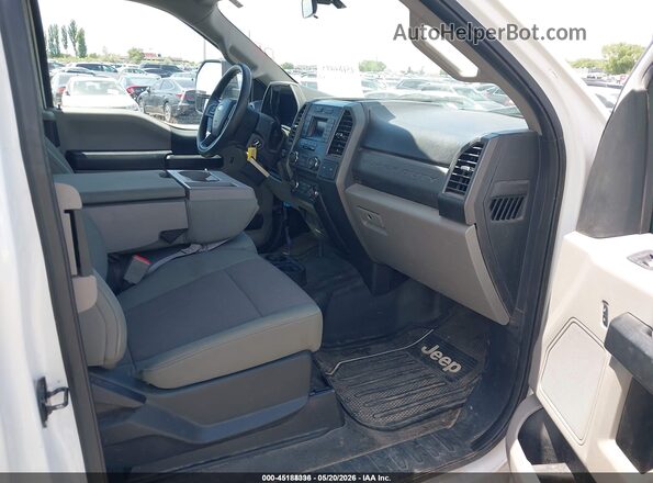 1FT7X2B68JEC22183 2018 FORD F-250 White Vista interior delantera