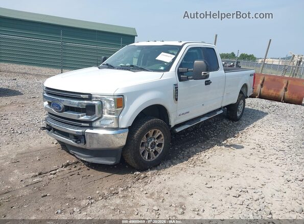 1FT7X2B68NEE78975 2022 FORD F-250 White წინა მარცხენა ხედი სამი მეოთხედიდან
