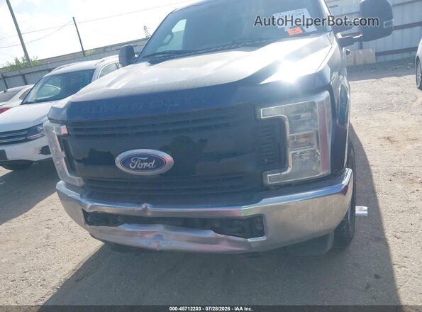 1FT7X2B6XJEC69036 2018 FORD F-250 Blue Rear interior view