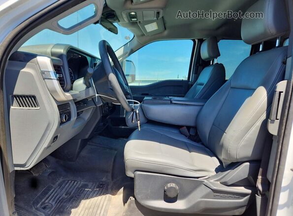 1FT7X2BA0PED01814 2023 FORD F250 White Front interior view