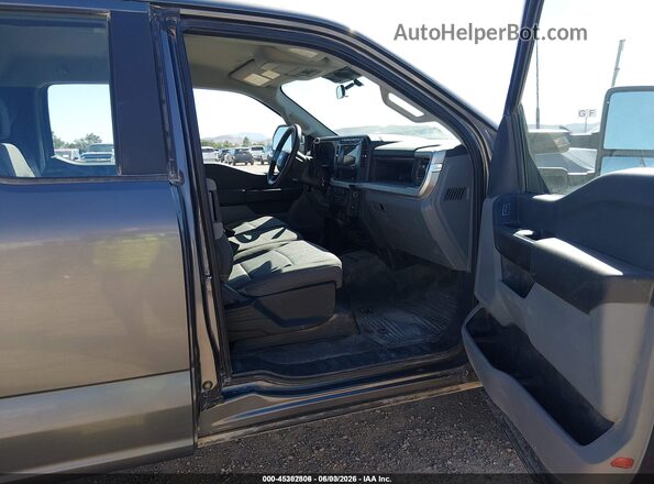 1FT7X2BA0PED83284 2023 FORD F-250 Gray Vista interior delantera