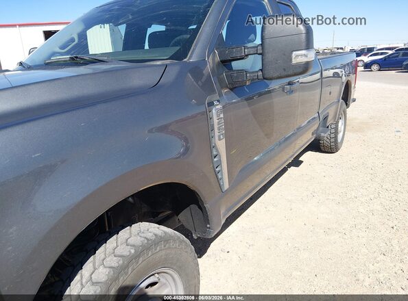 1FT7X2BA0PED83284 2023 FORD F-250 Gray Vista frontal