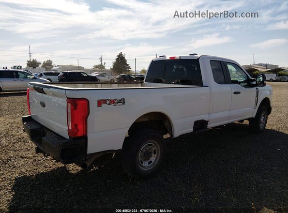 1FT7X2BA2PED80449 2023 FORD F-250 White Tył prawy