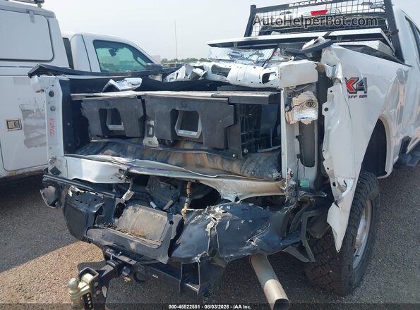 1FT7X2BA2REC22731 2024 FORD F-250 White Սալոնի հետևի տեսք