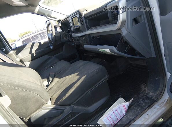 1FT7X2BA2REC22731 2024 FORD F-250 White Սալոնի դիմացի տեսք