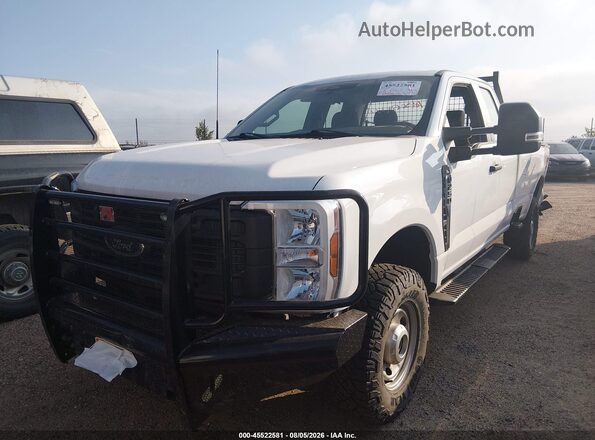 1FT7X2BA2REC22731 2024 FORD F-250 White Առջևի ձախ երեք քառորդ տեսարան