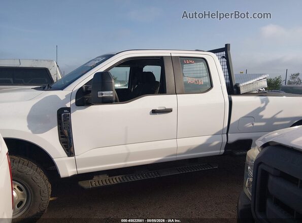 1FT7X2BA2REC22731 2024 FORD F-250 White 