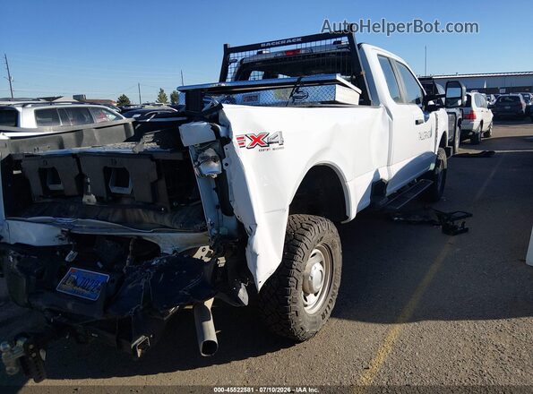 1FT7X2BA2REC22731 2024 FORD F-250 White Սալոնի 360 աստիճան տեսք